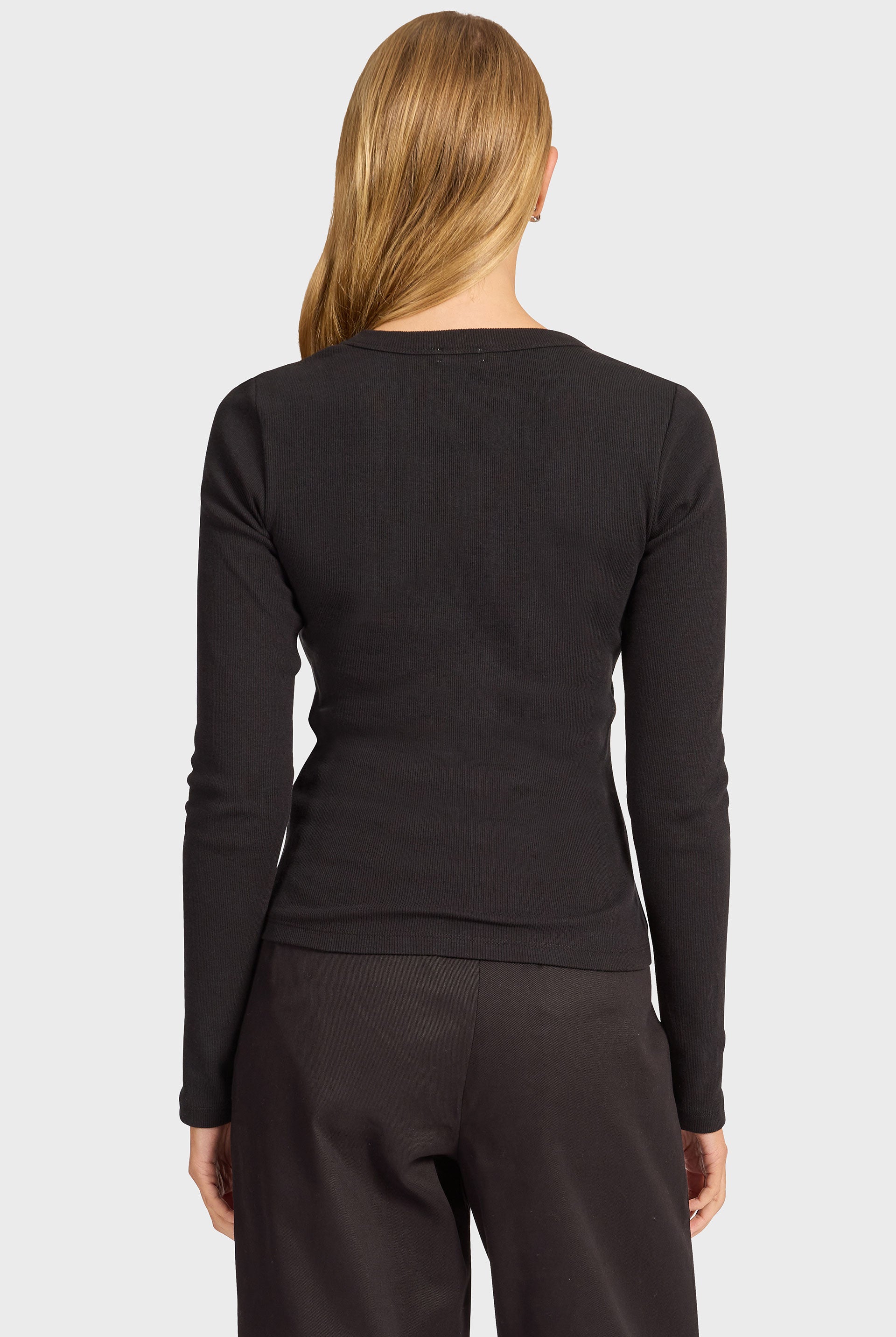 ESSENTIALRIBLONGSLEEVE-BLACK-