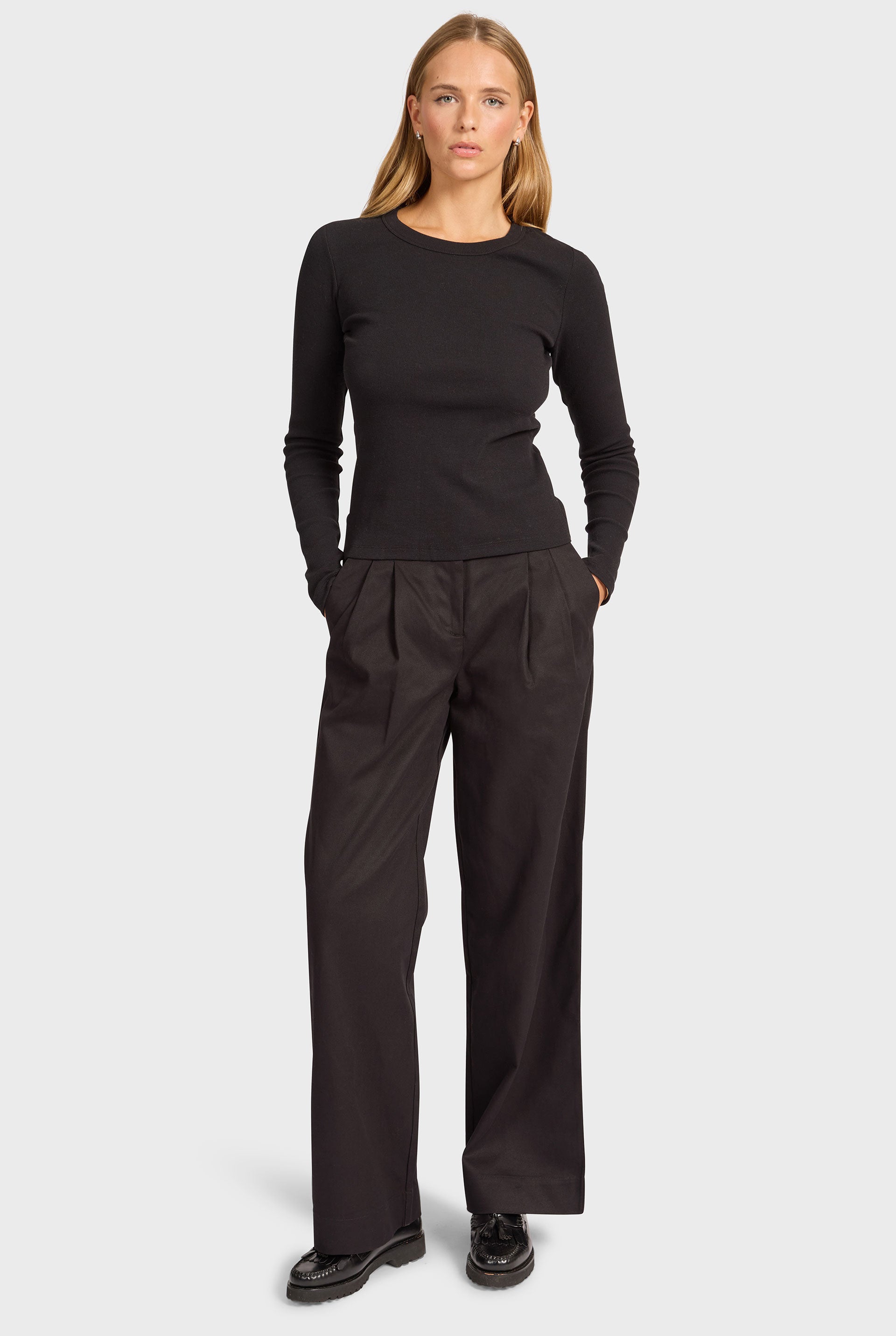 Monroe Pleated Pant — Women's Pants | Academy Brand